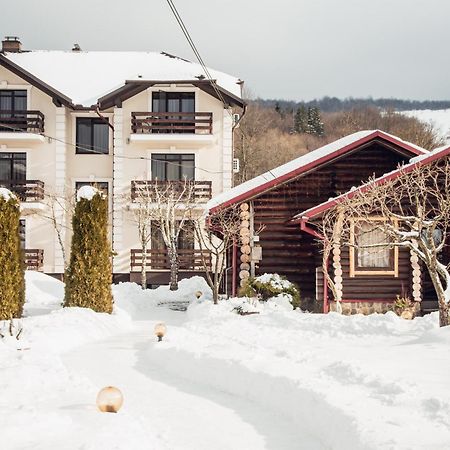 Hotel Августин à Solochyn Extérieur photo