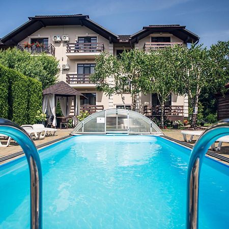 Hotel Августин à Solochyn Extérieur photo