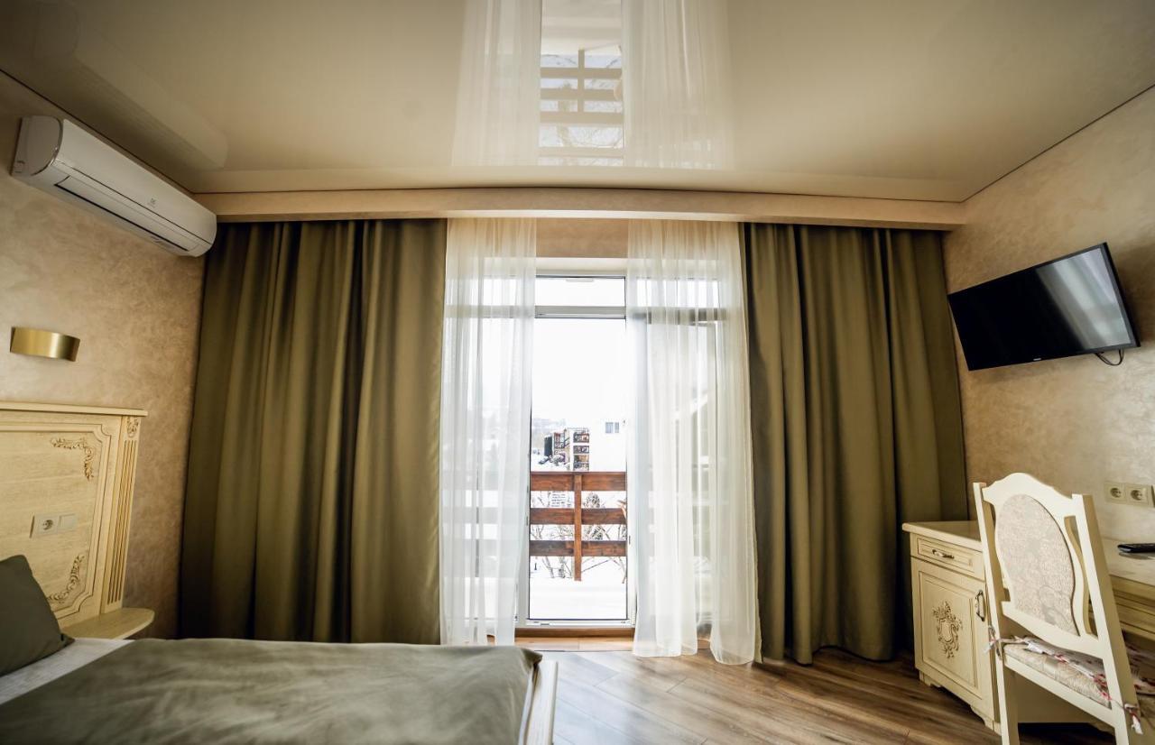 Hotel Августин à Solochyn Extérieur photo