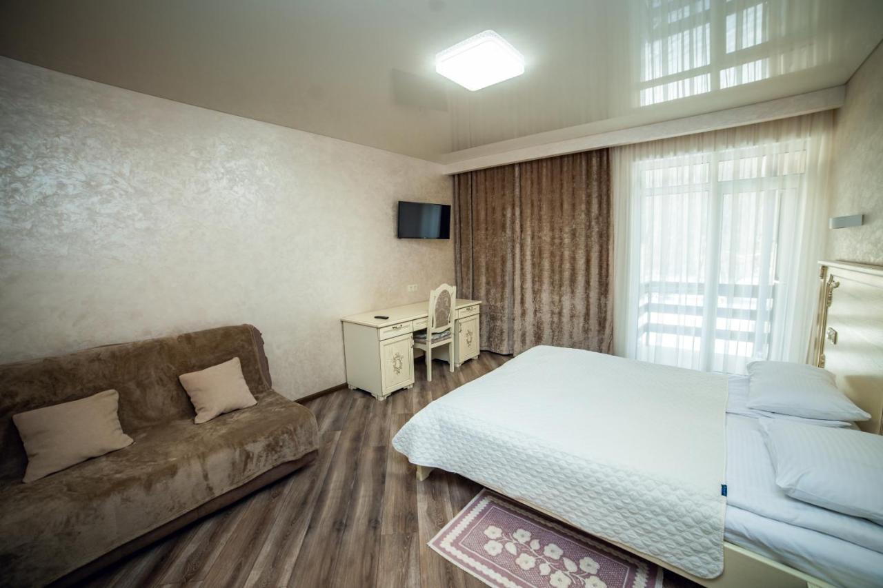 Hotel Августин à Solochyn Extérieur photo