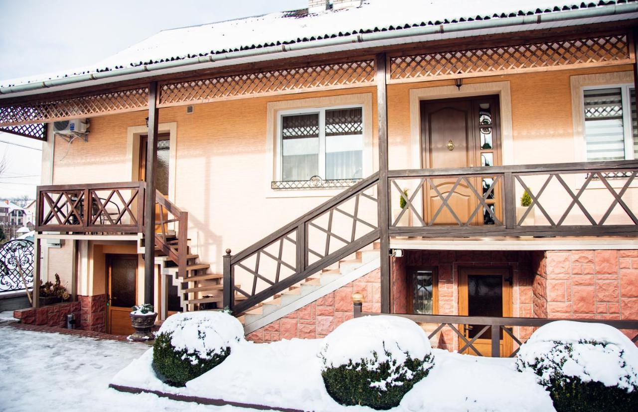 Hotel Августин à Solochyn Extérieur photo