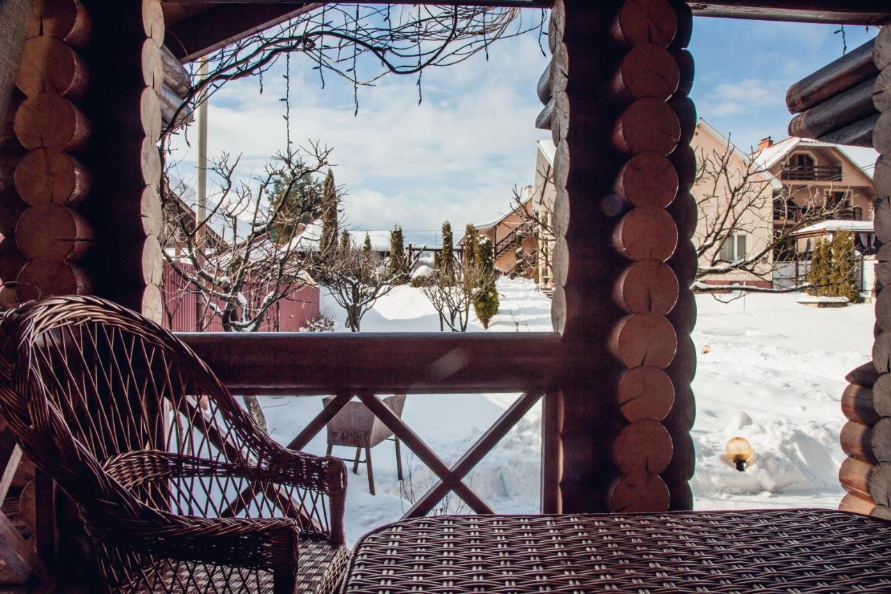 Hotel Августин à Solochyn Extérieur photo