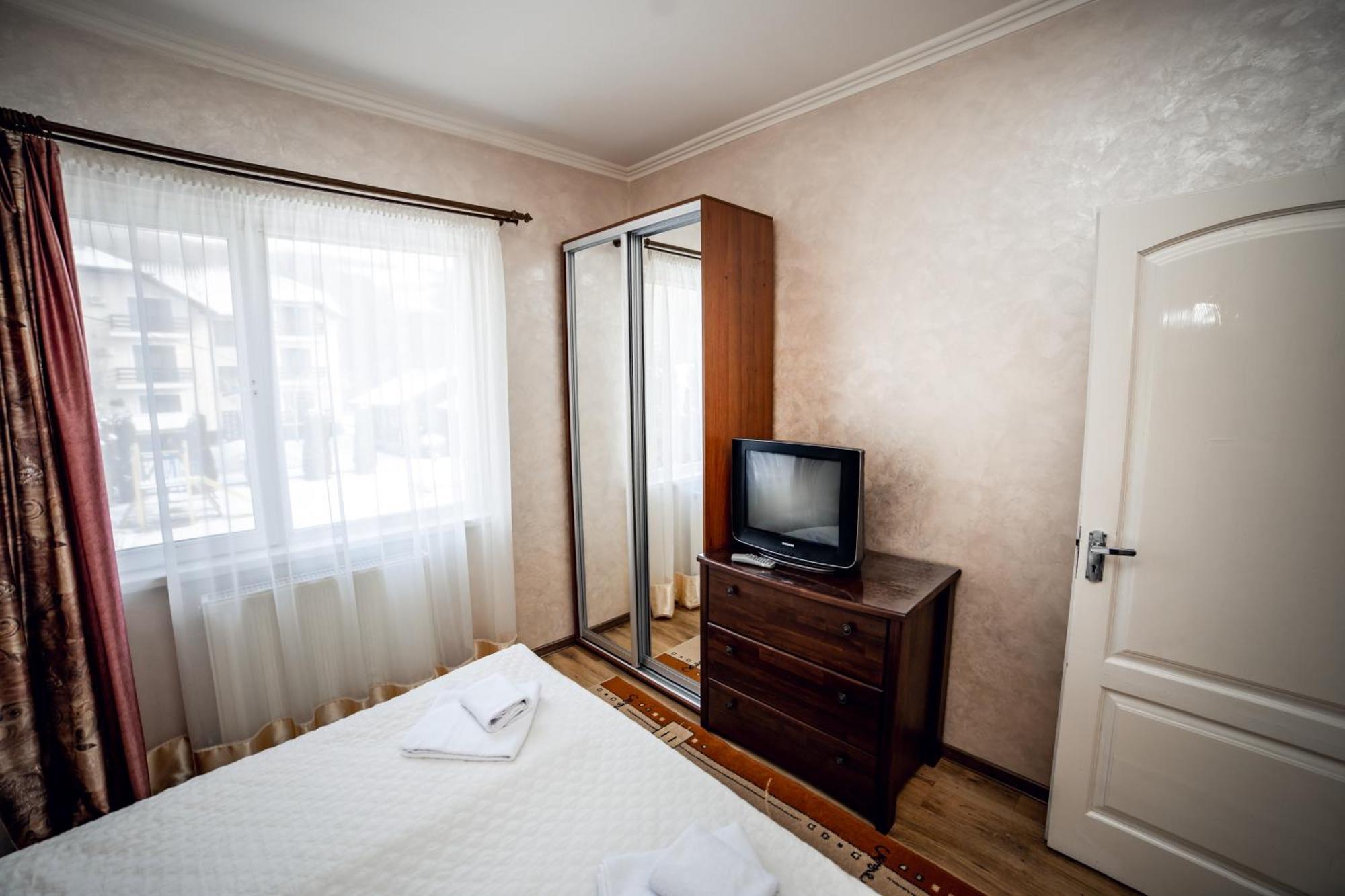 Hotel Августин à Solochyn Chambre photo